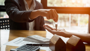 Read more about the article Refinancing in 2025: Why It’s a Smart Move—If You Shop Strategically